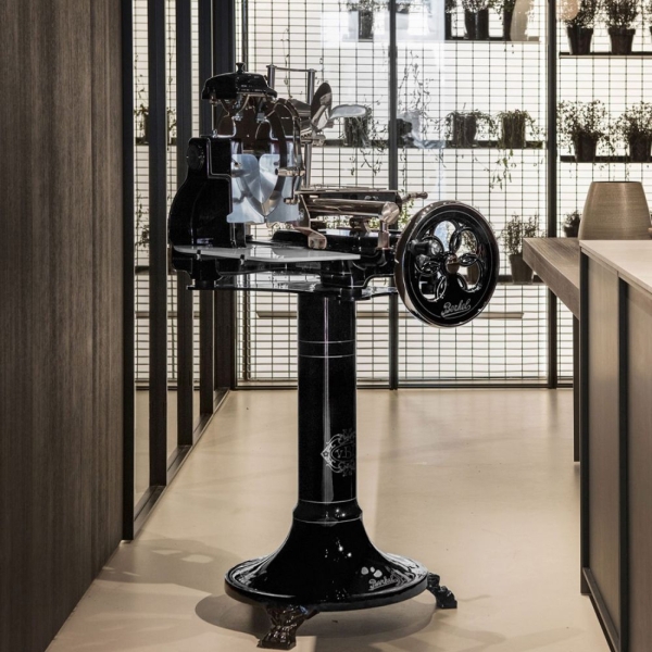 Berkel Sockel schwarz für B3-Tribute-B114 Schwungradmaschine