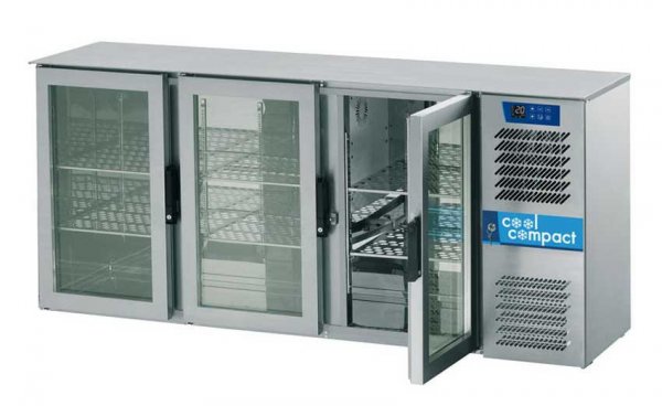 CoolCompact Flaschen-Kühltheke 3-türig MAGNOS LINE