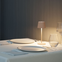 Mobile Preview: YUYU Tischleuchte ALEX